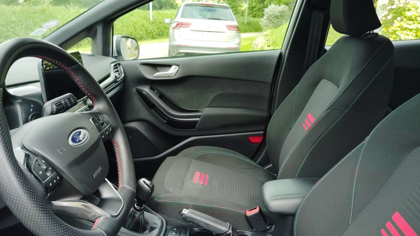 Ford Fiesta - Photo 26