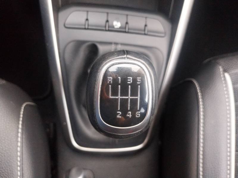 Kia Stonic - Photo 17