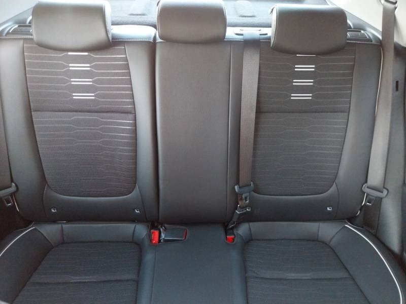 Kia Stonic - Photo 40