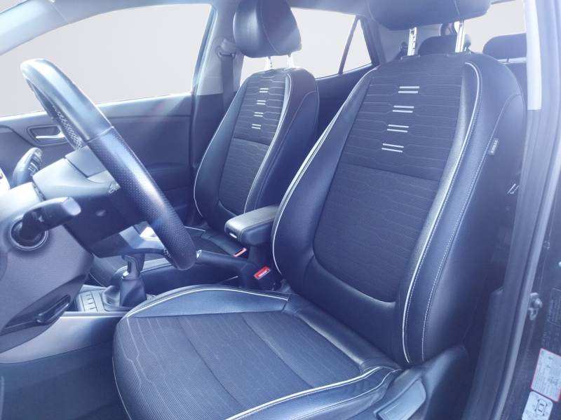 Kia Stonic - Photo 9