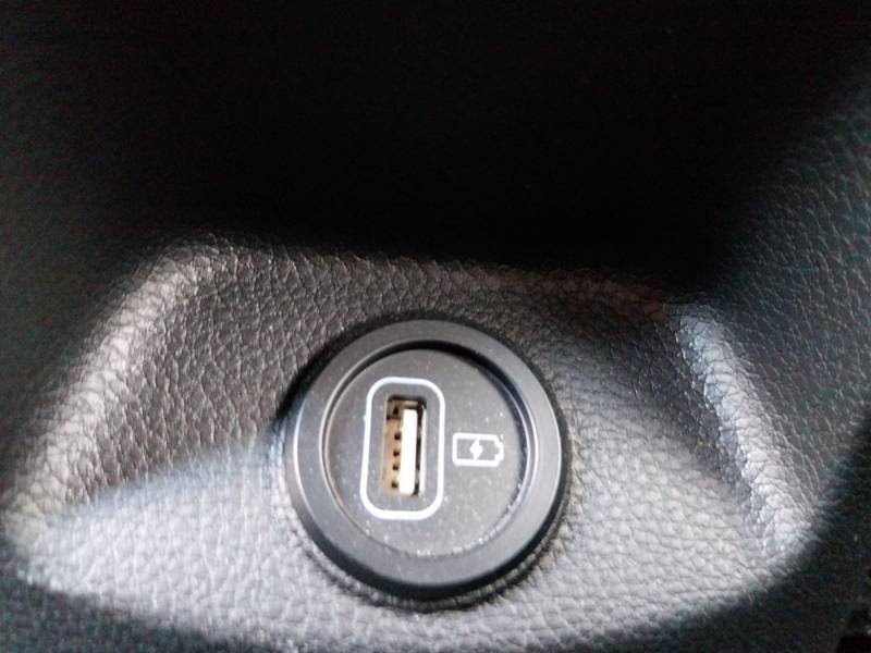 Kia Stonic - Photo 38