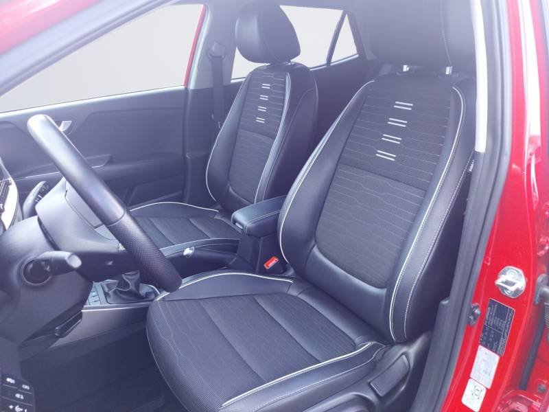 Kia Stonic - Photo 12
