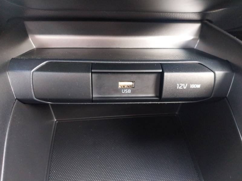 Kia Stonic - Photo 20