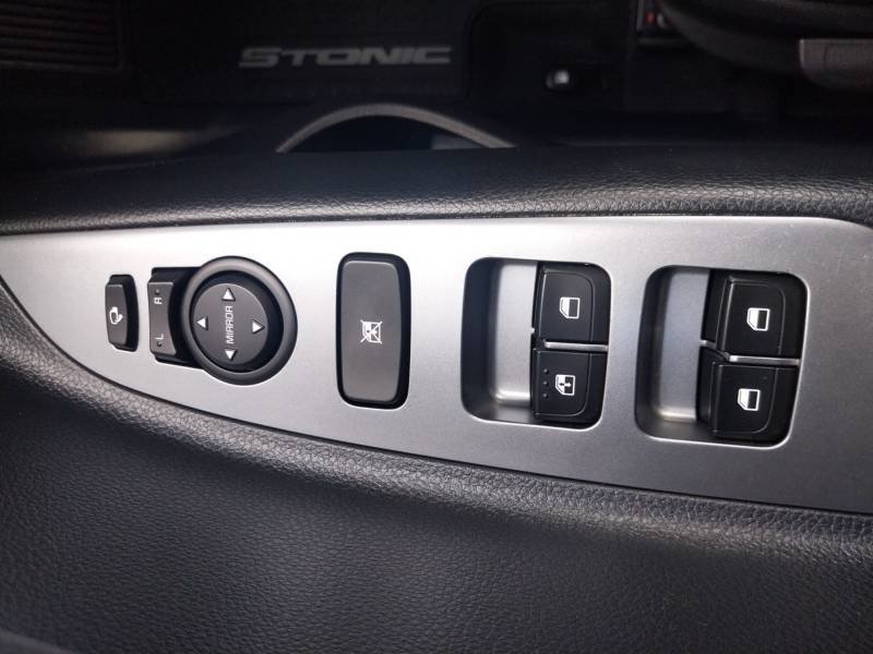 Kia Stonic - Photo 27