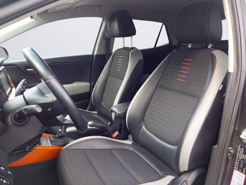 Kia Stonic - Photo 11