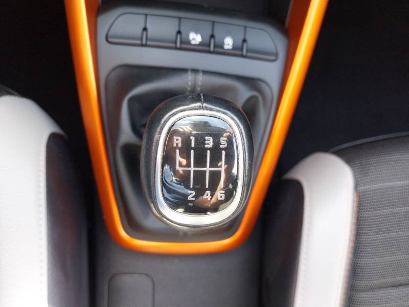 Kia Stonic - Photo 16