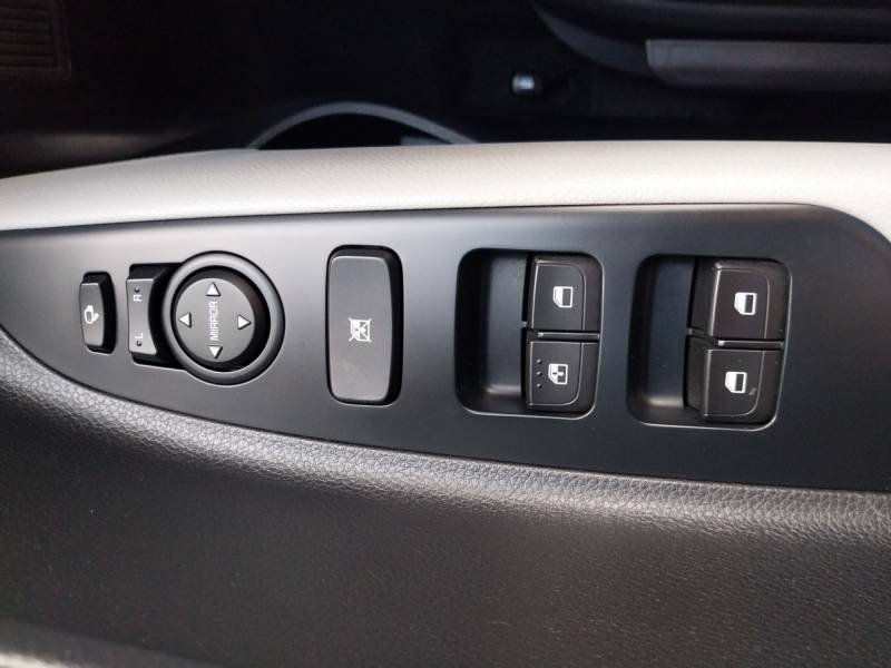 Kia Stonic - Photo 26