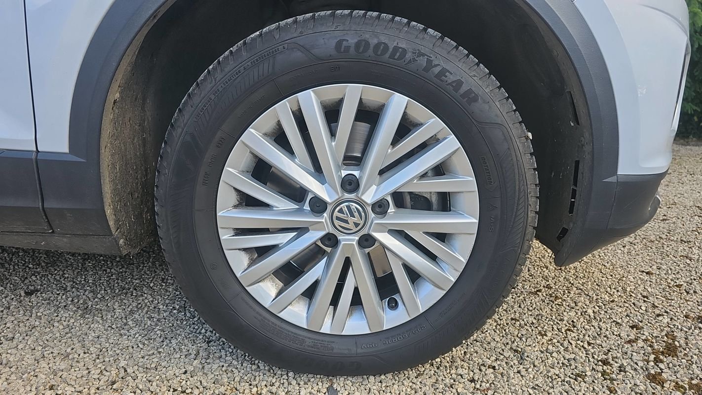 Volkswagen T-Roc - Photo 17