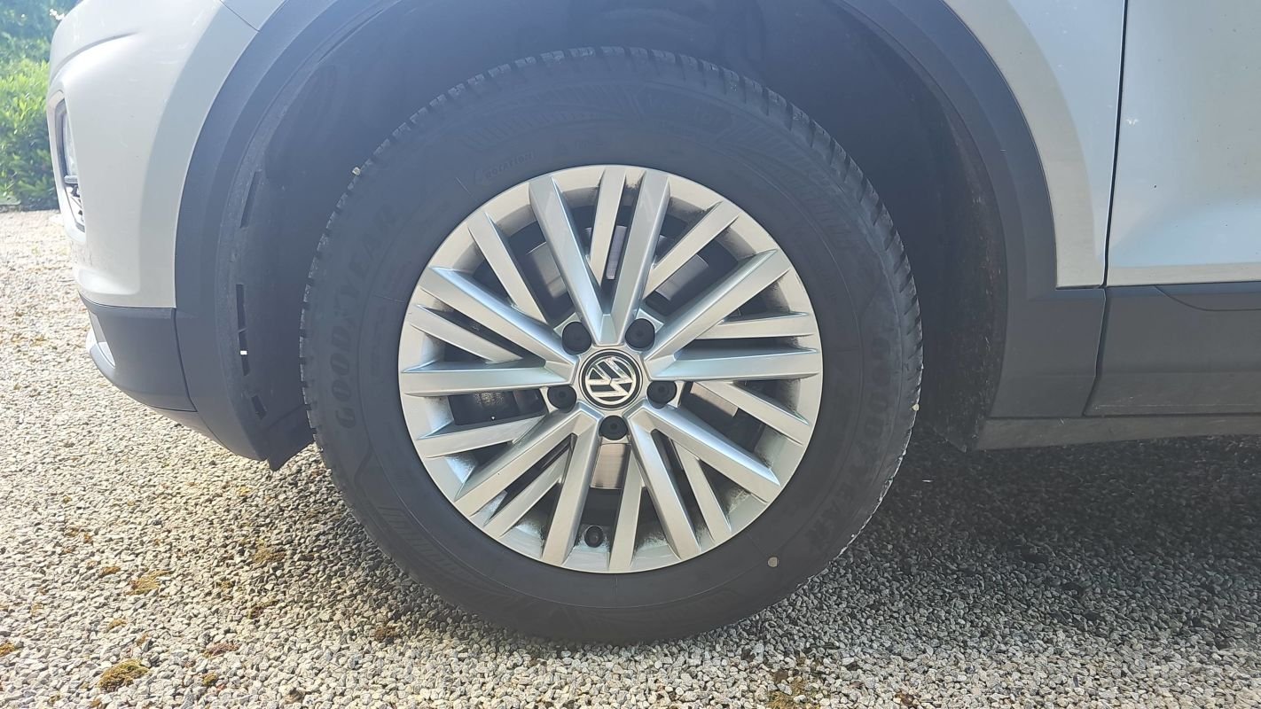 Volkswagen T-Roc - Photo 18