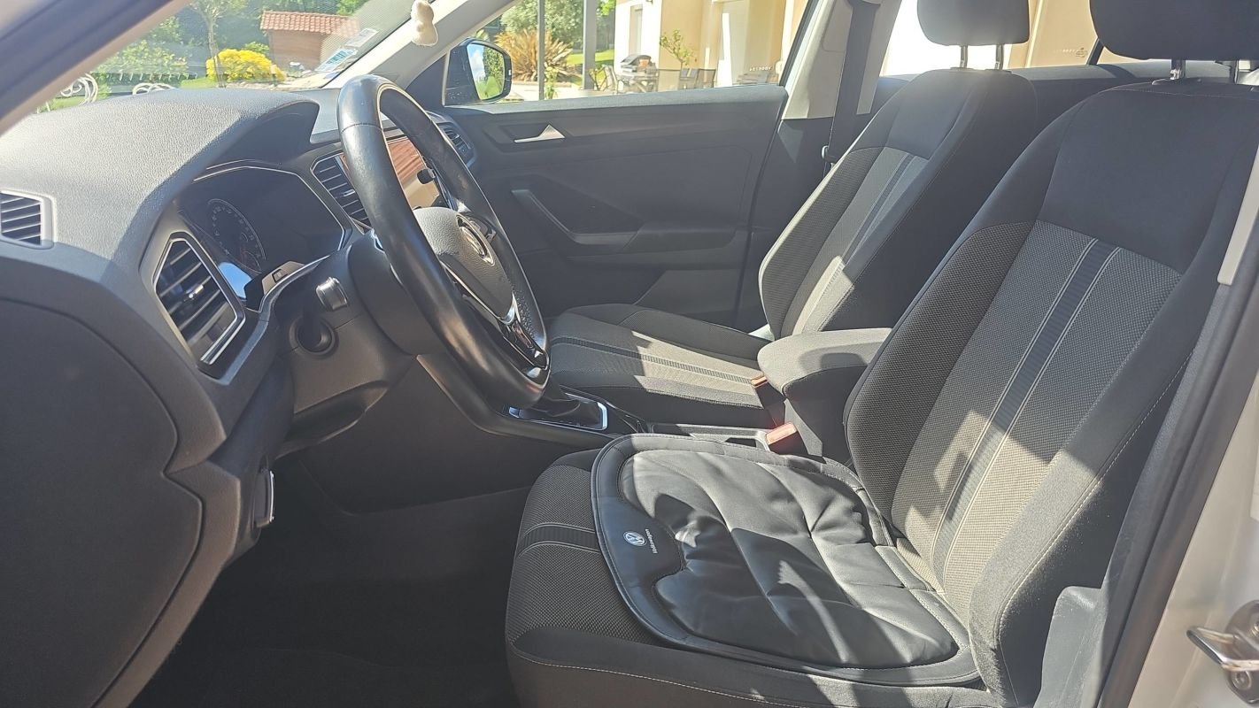 Volkswagen T-Roc - Photo 25