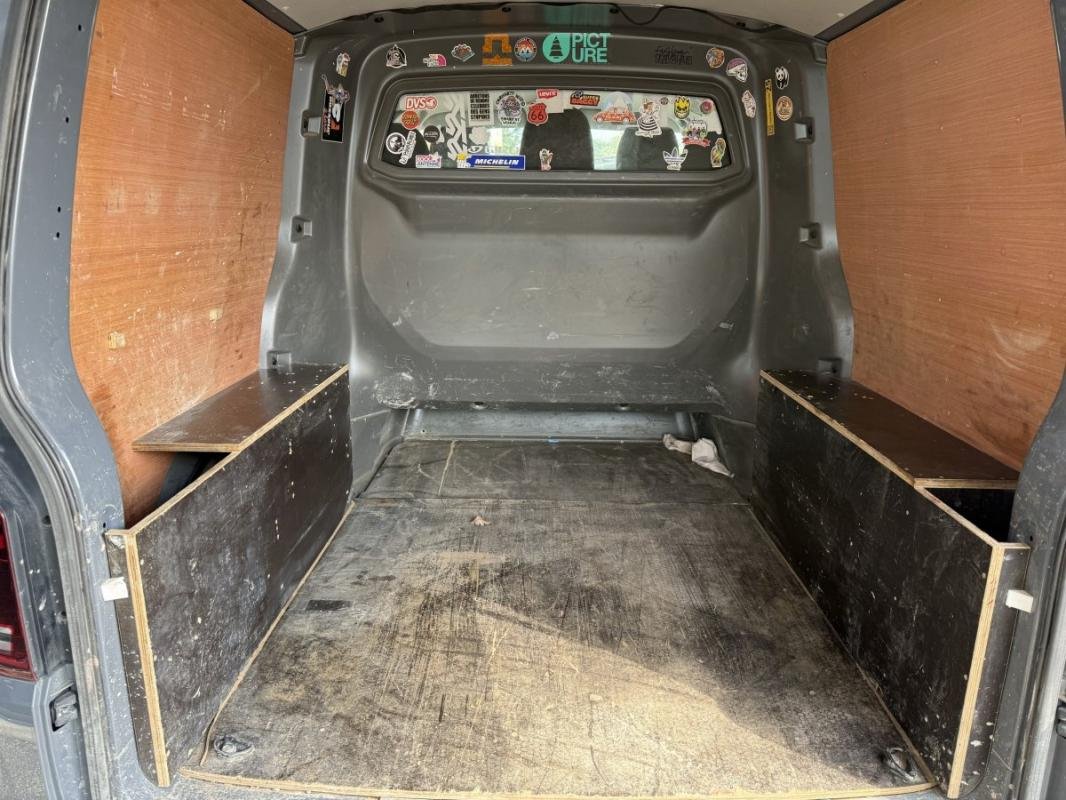 Volkswagen Transporter - Photo 19