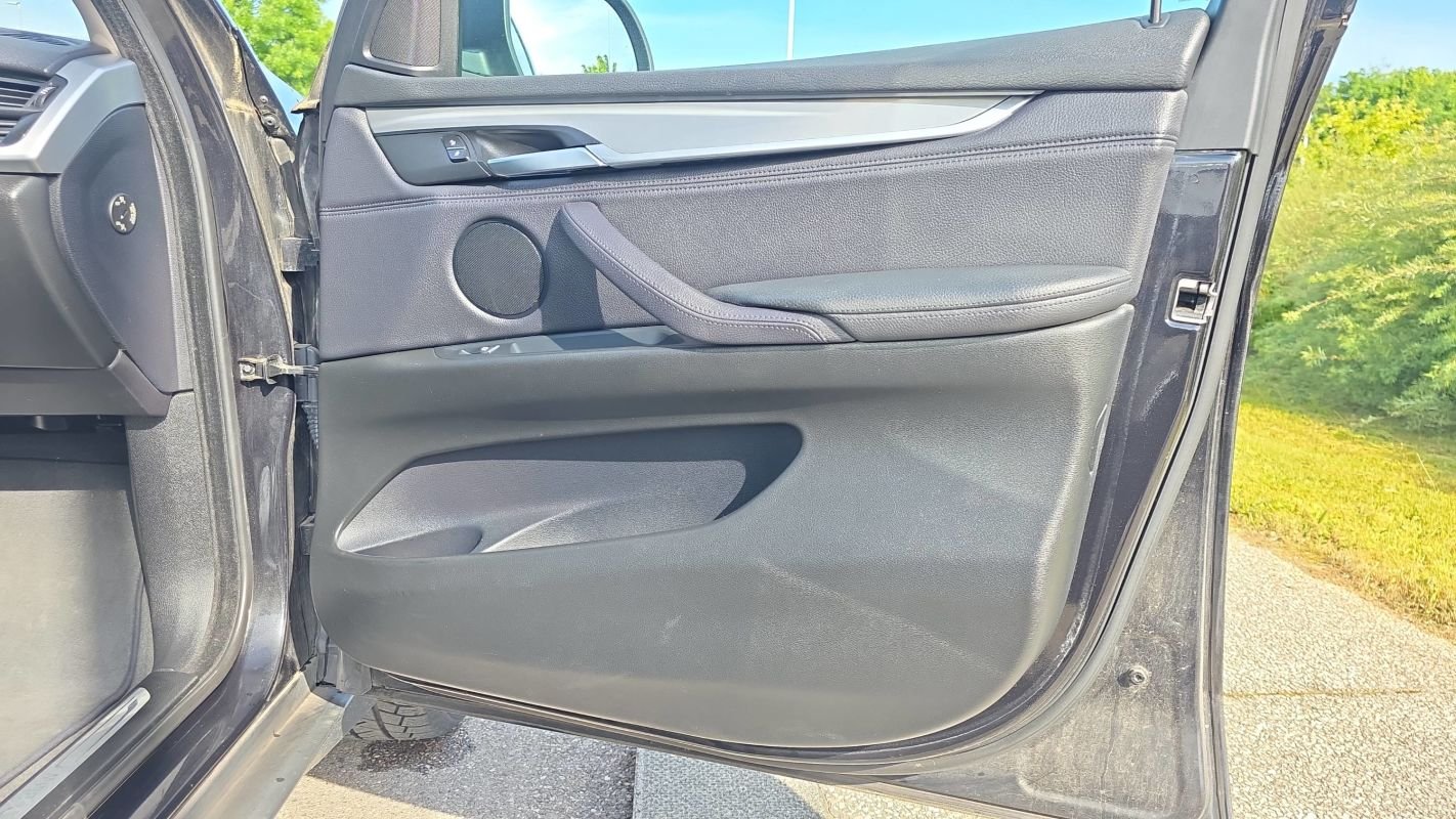 BMW X5 - Photo 22