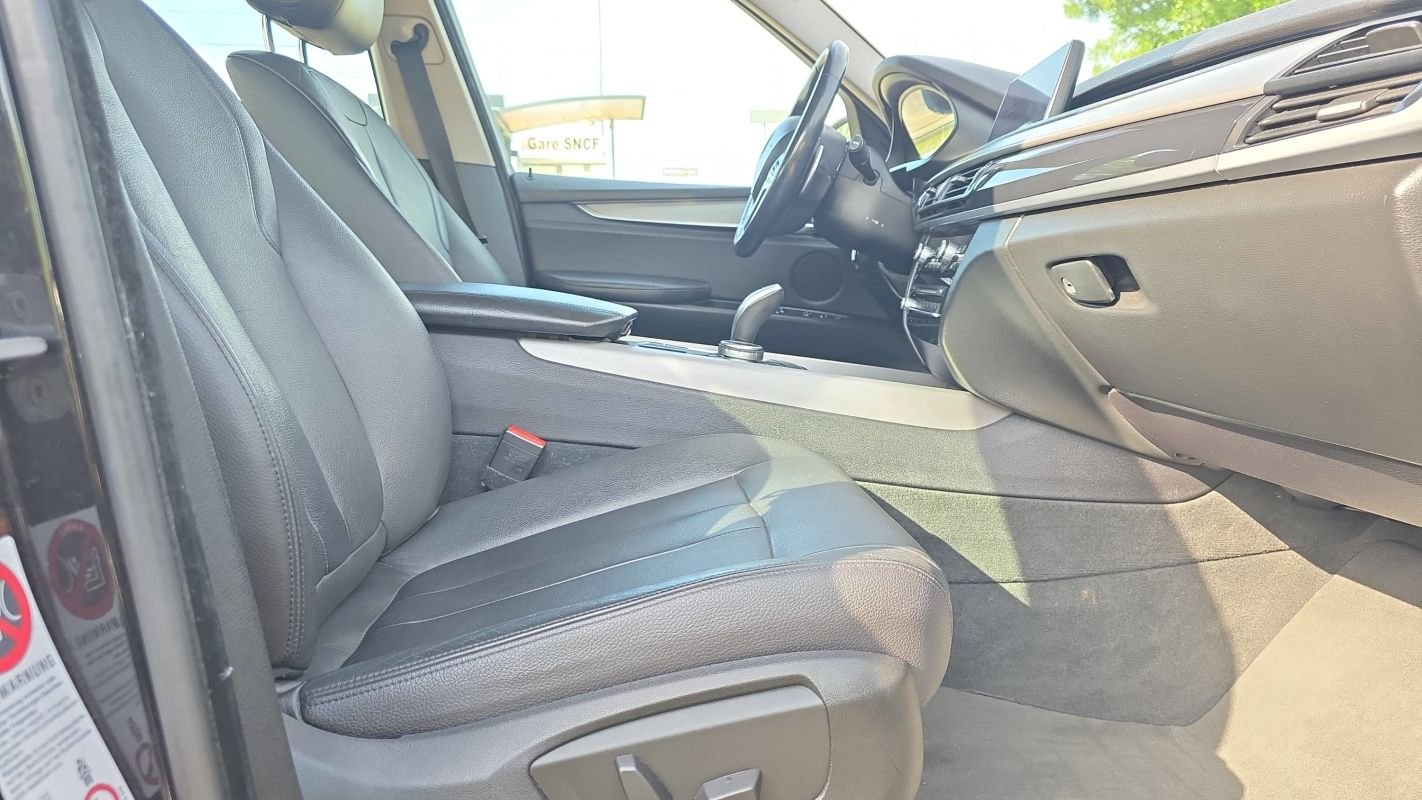 BMW X5 - Photo 28