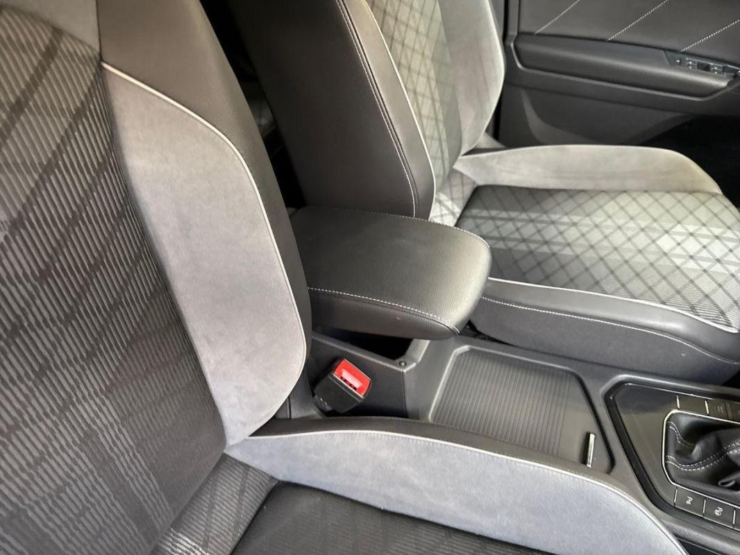 Volkswagen Tiguan - Photo 12