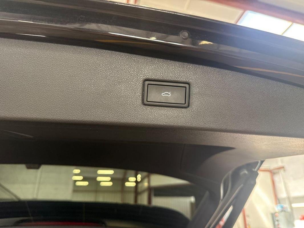 Volkswagen Tiguan - Photo 34