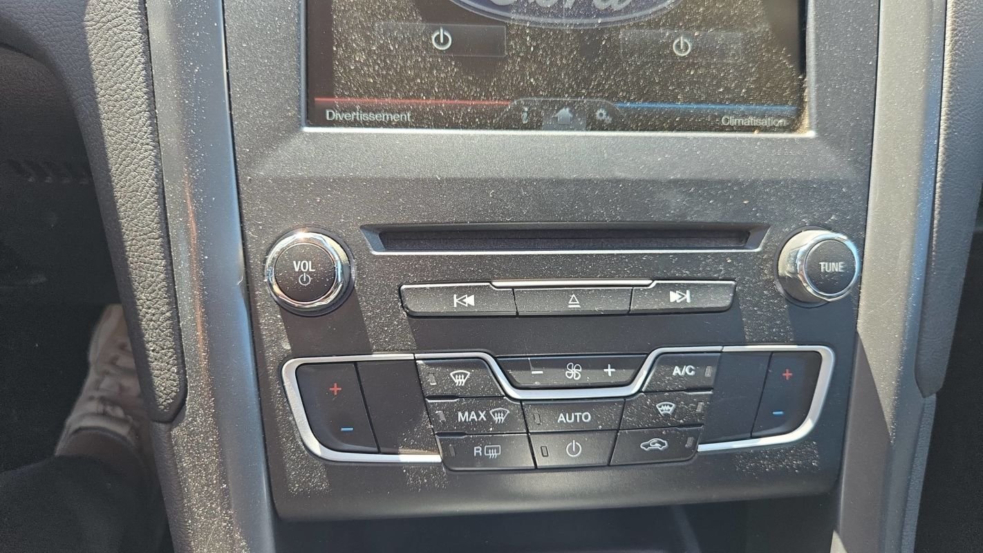 Ford Mondeo - Photo 26