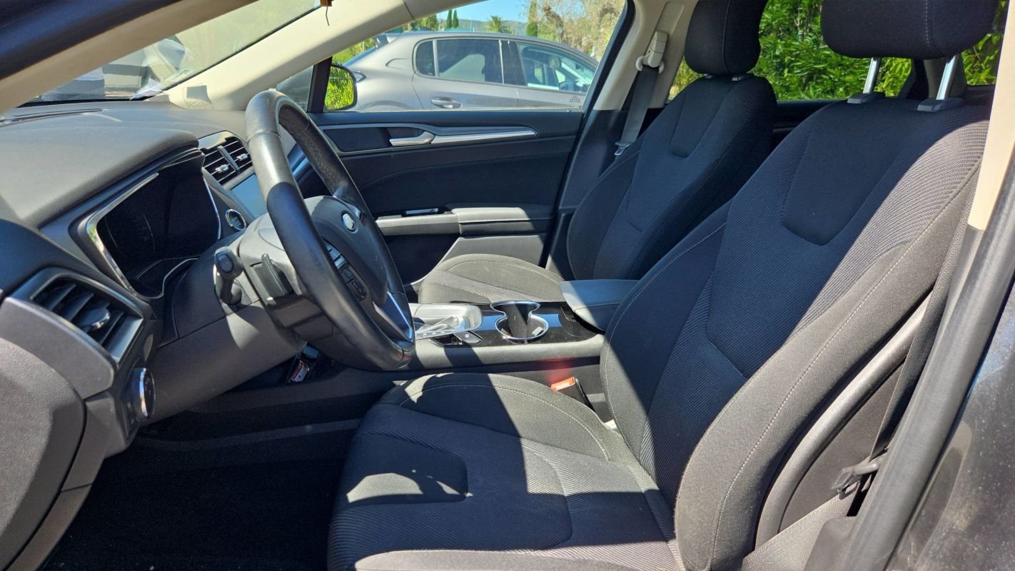 Ford Mondeo - Photo 27