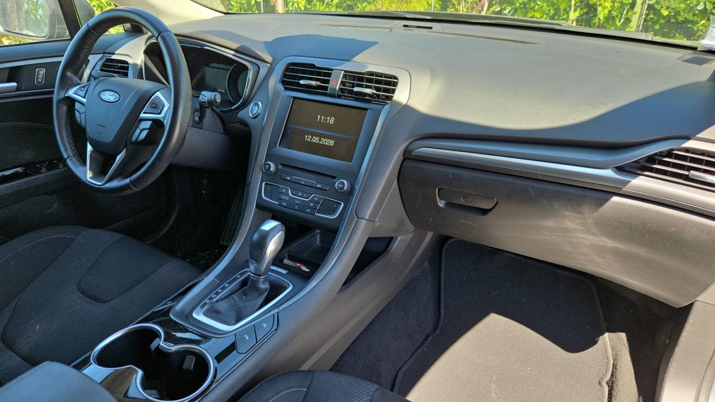 Ford Mondeo - Photo 10
