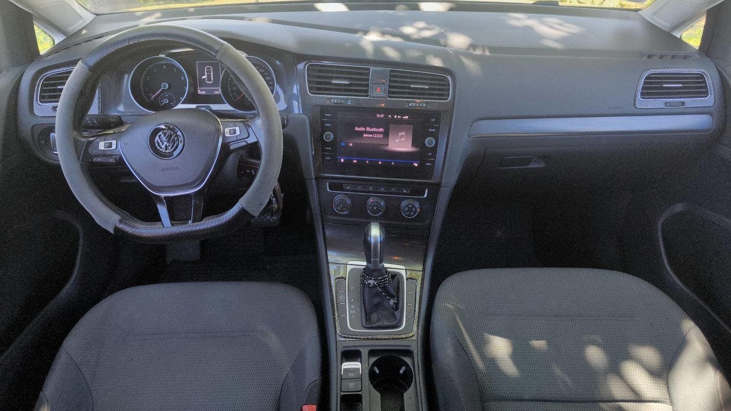 Volkswagen Golf - Photo 11