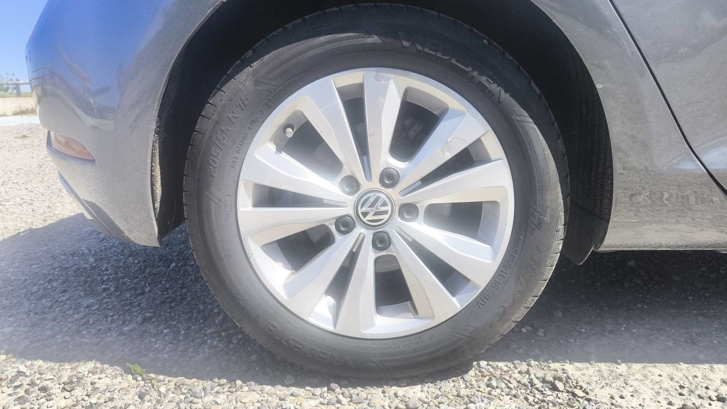 Volkswagen Golf - Photo 16