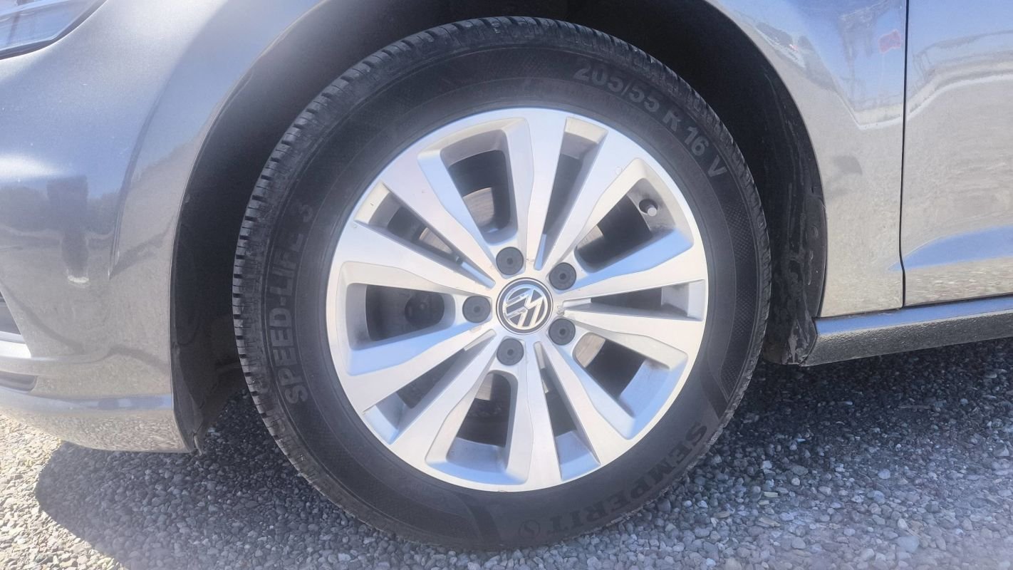 Volkswagen Golf - Photo 18