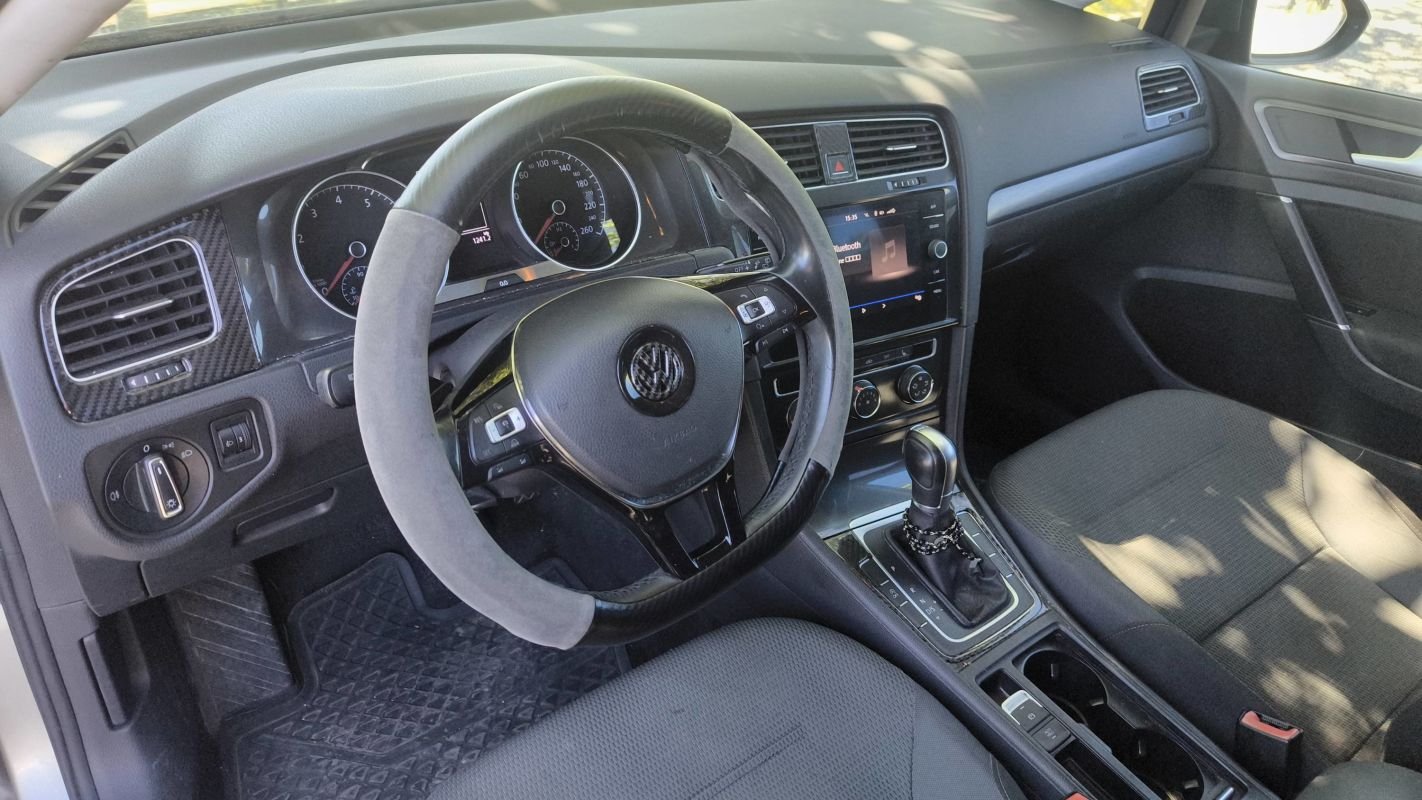 Volkswagen Golf - Photo 8