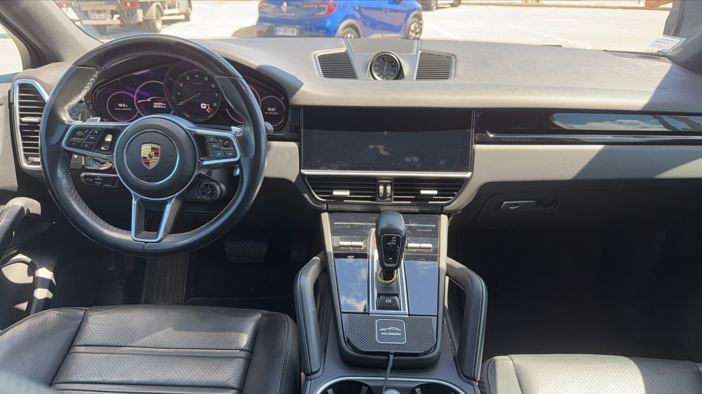 Porsche Cayenne - Photo 11
