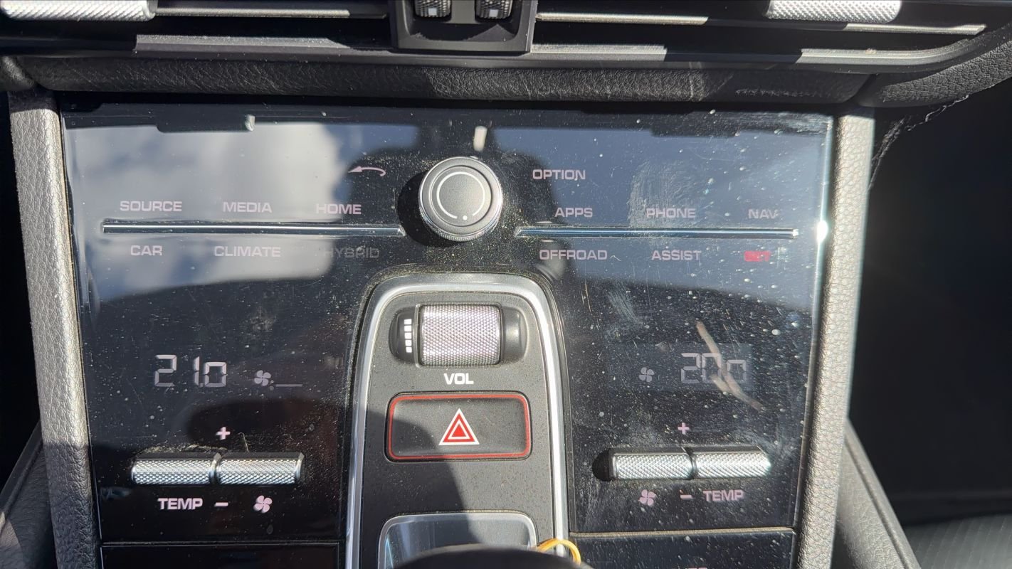 Porsche Cayenne - Photo 23