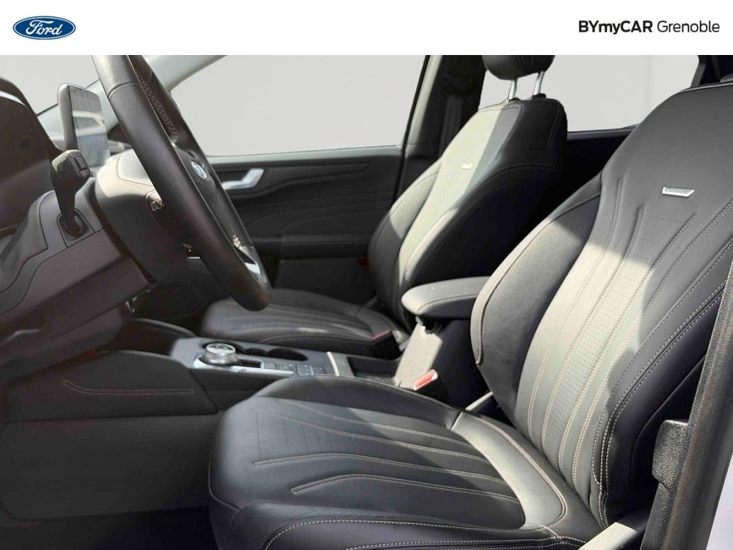 Ford Kuga - Photo 11