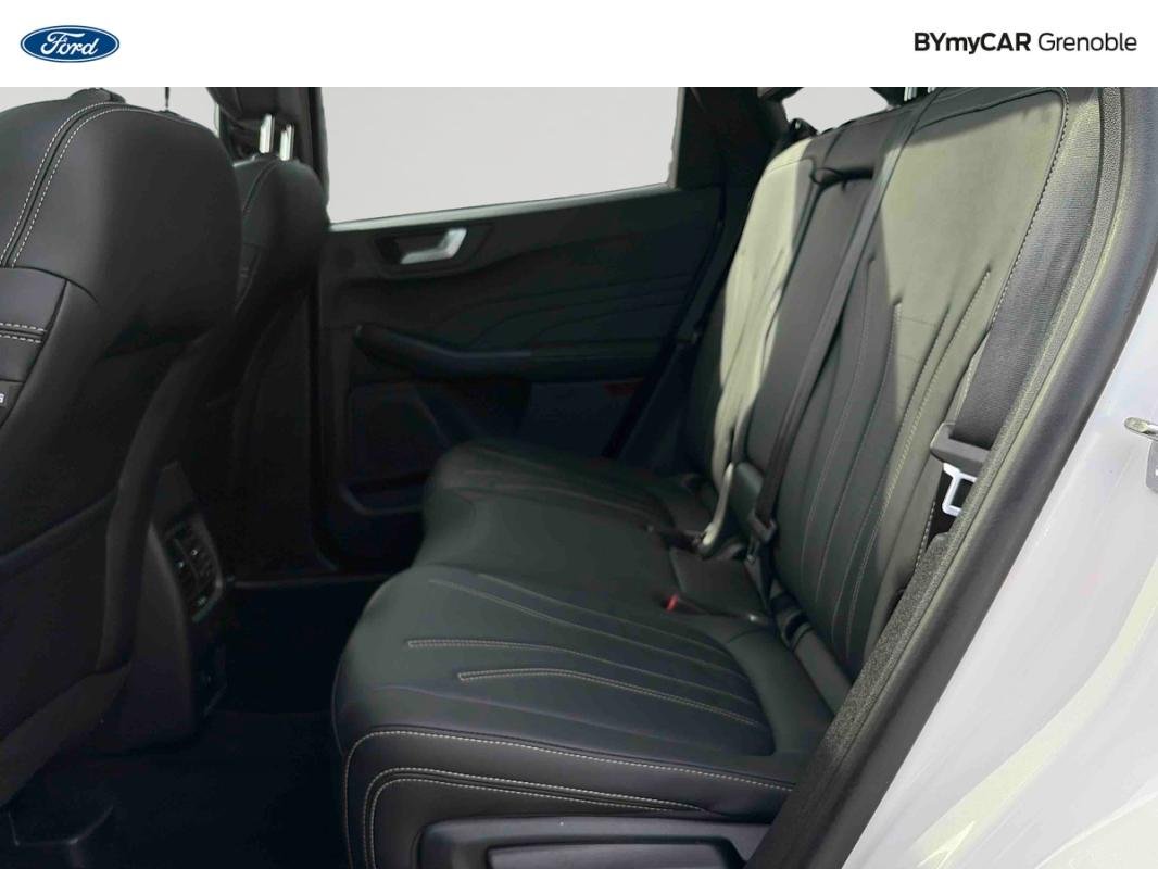 Ford Kuga - Photo 12