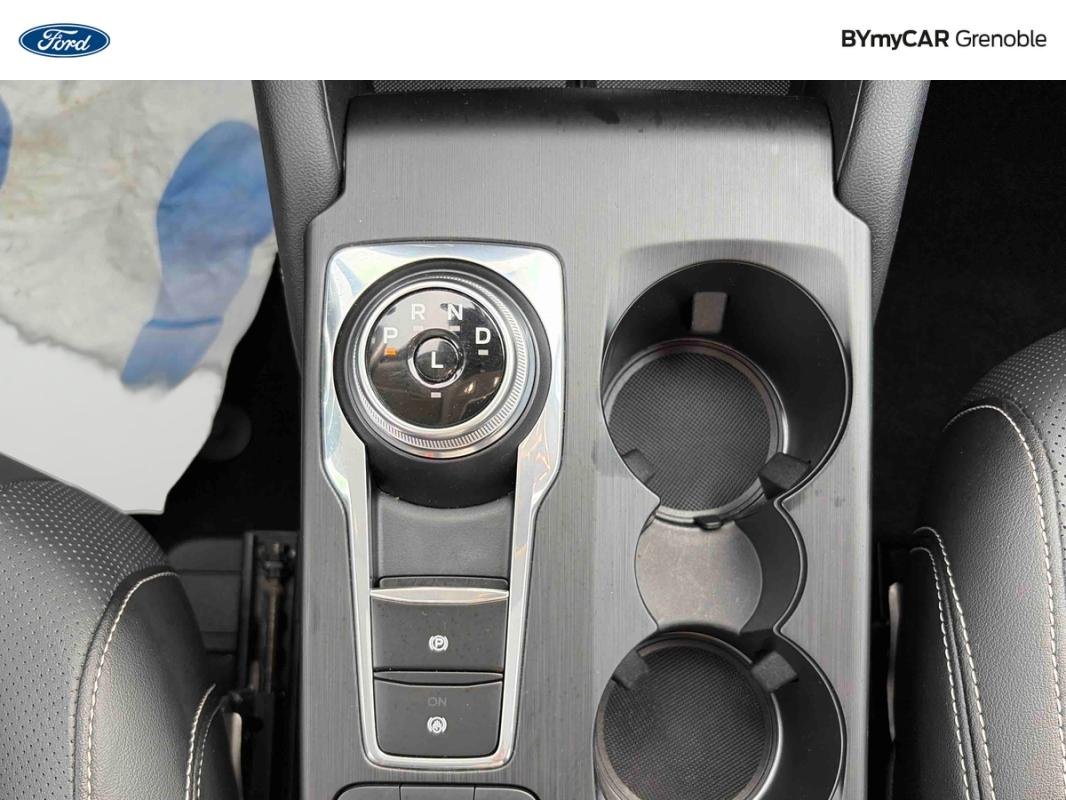Ford Kuga - Photo 17