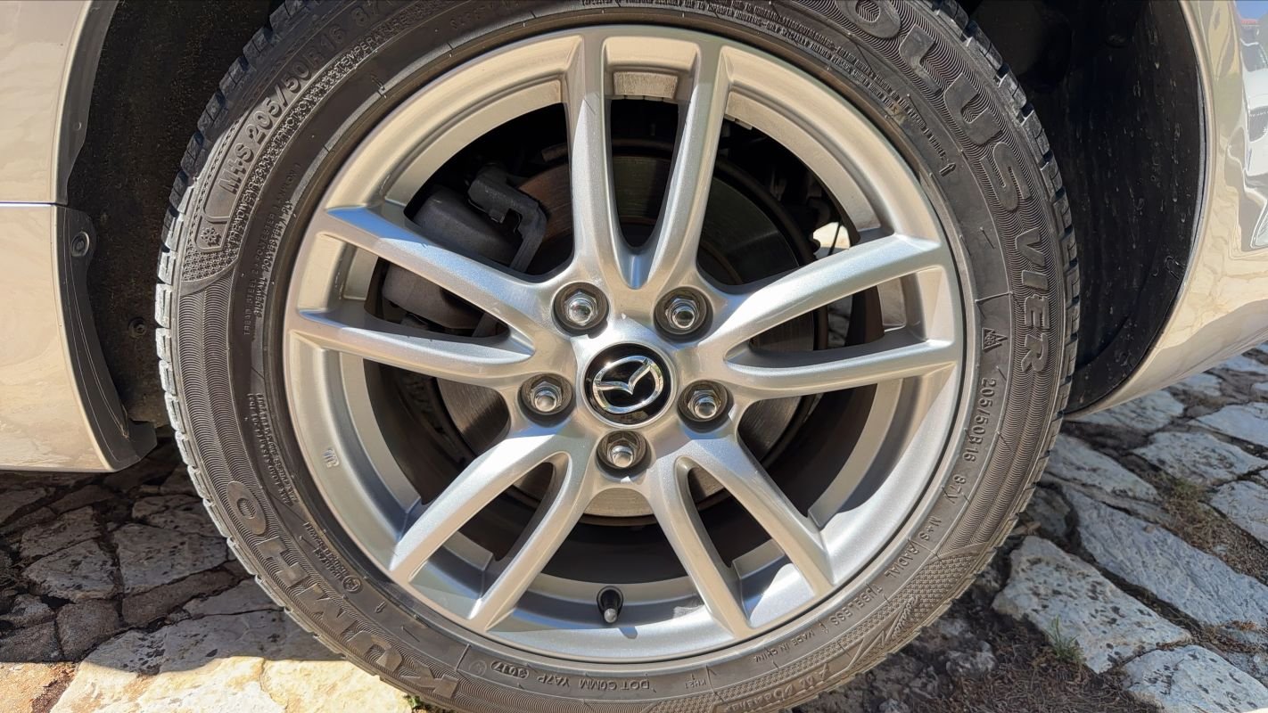 Mazda MX-5 - Photo 19