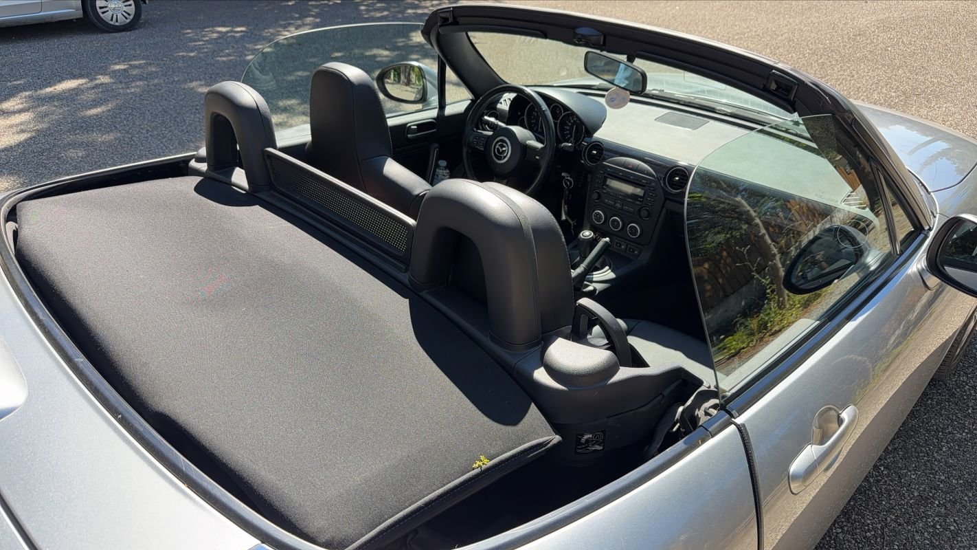 Mazda MX-5 - Photo 29