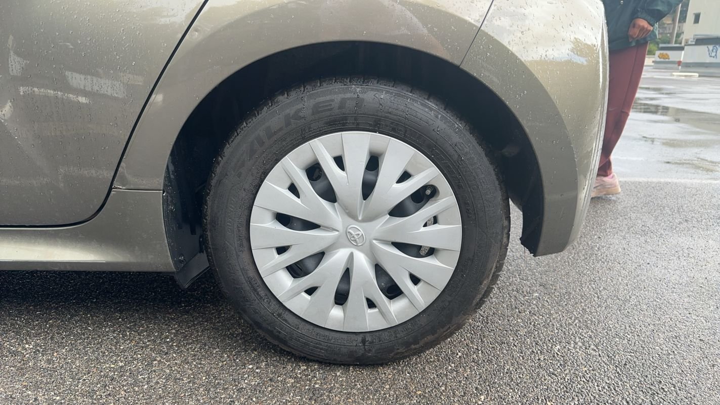 Toyota Yaris - Photo 19