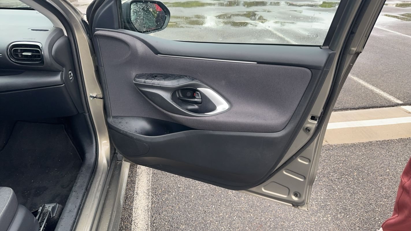 Toyota Yaris - Photo 22
