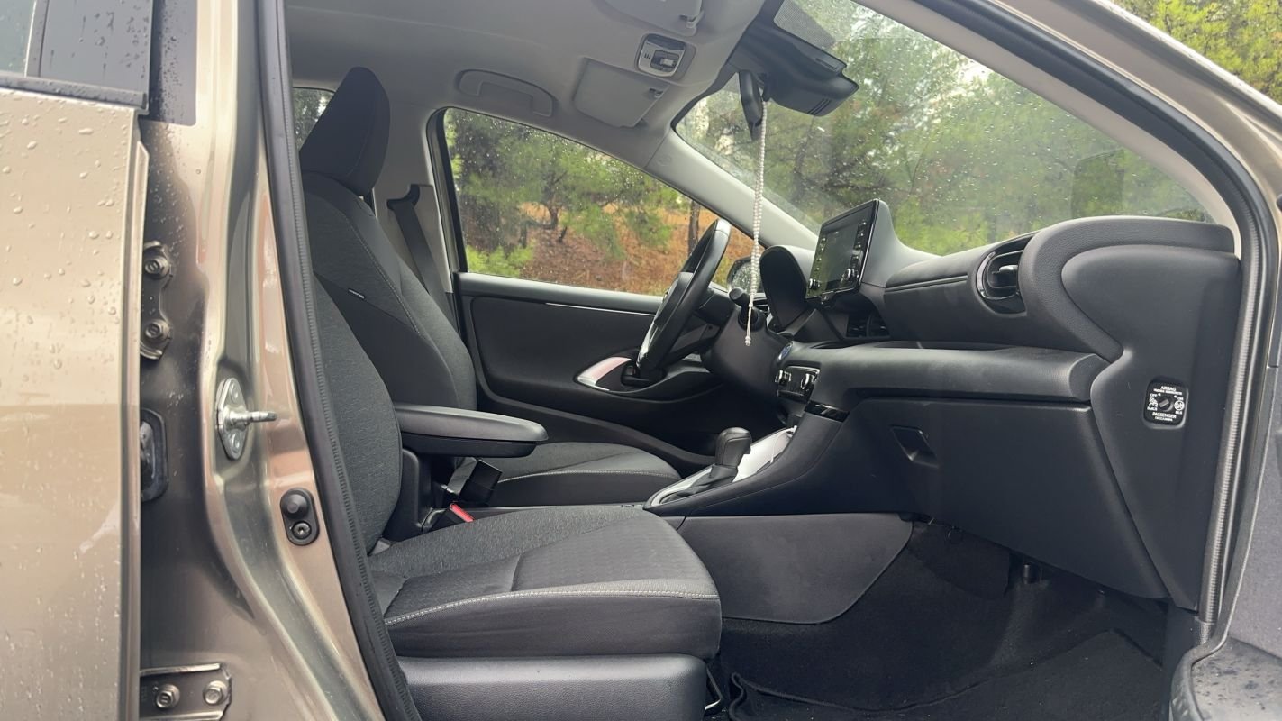 Toyota Yaris - Photo 25