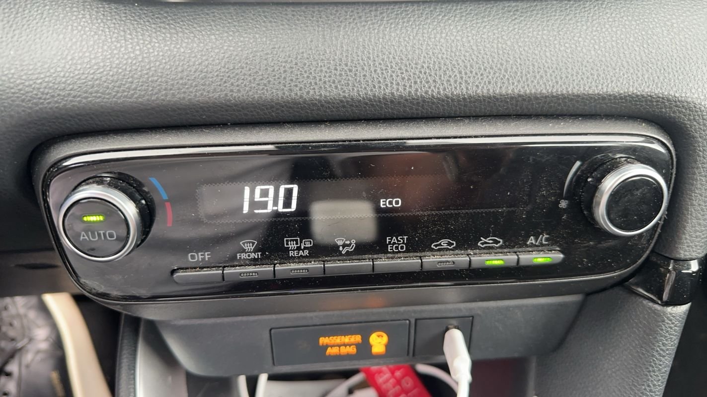 Toyota Yaris - Photo 29