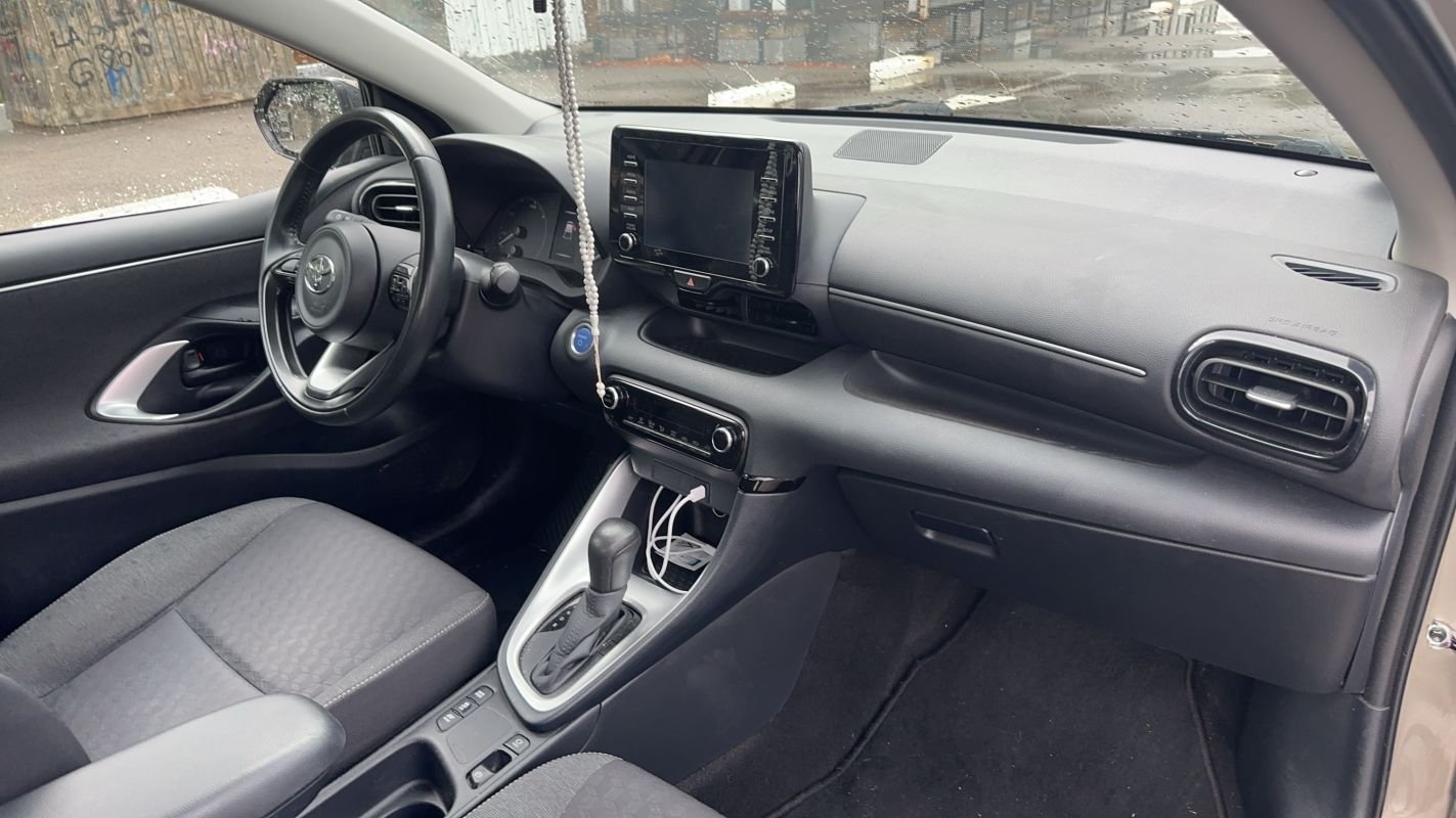 Toyota Yaris - Photo 10