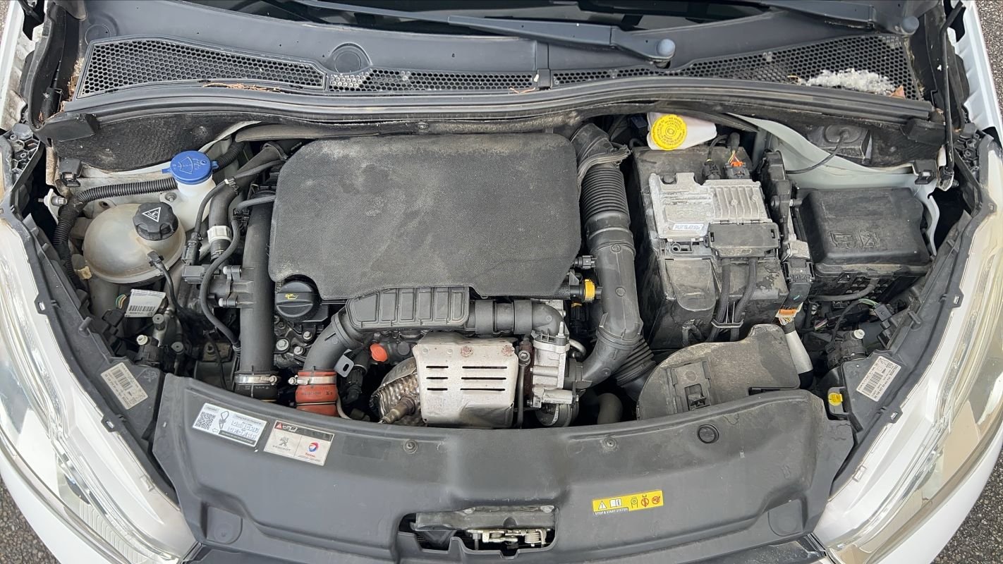 Peugeot 208 - Photo 15