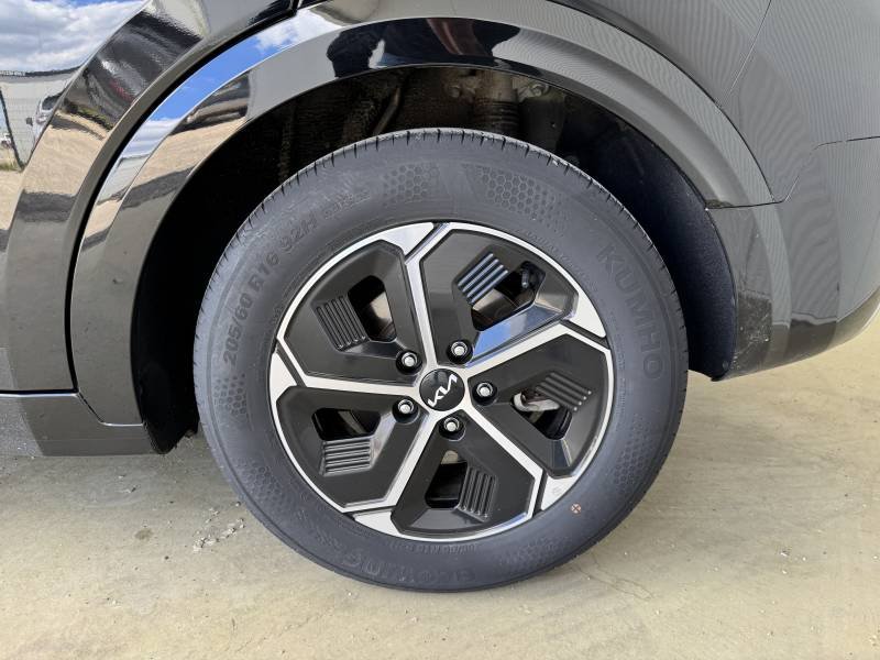 Kia Niro - Photo 8