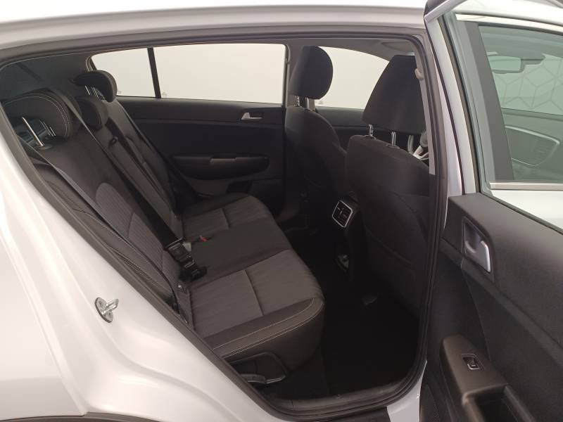 Kia Sportage - Photo 15