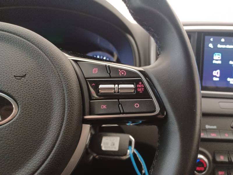 Kia Sportage - Photo 23