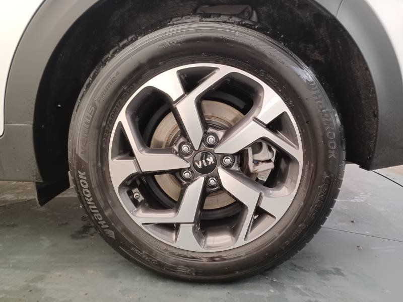 Kia Sportage - Photo 8