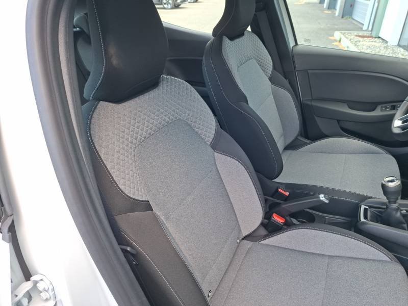 Renault Clio - Photo 17