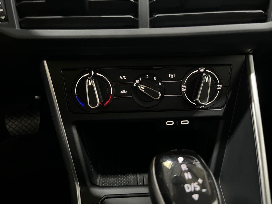 Volkswagen Polo - Photo 19