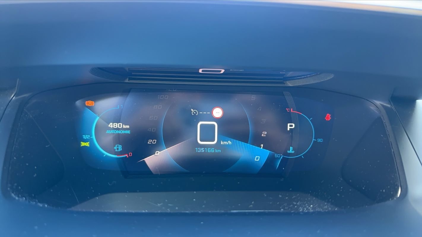 Peugeot 208 - Photo 12