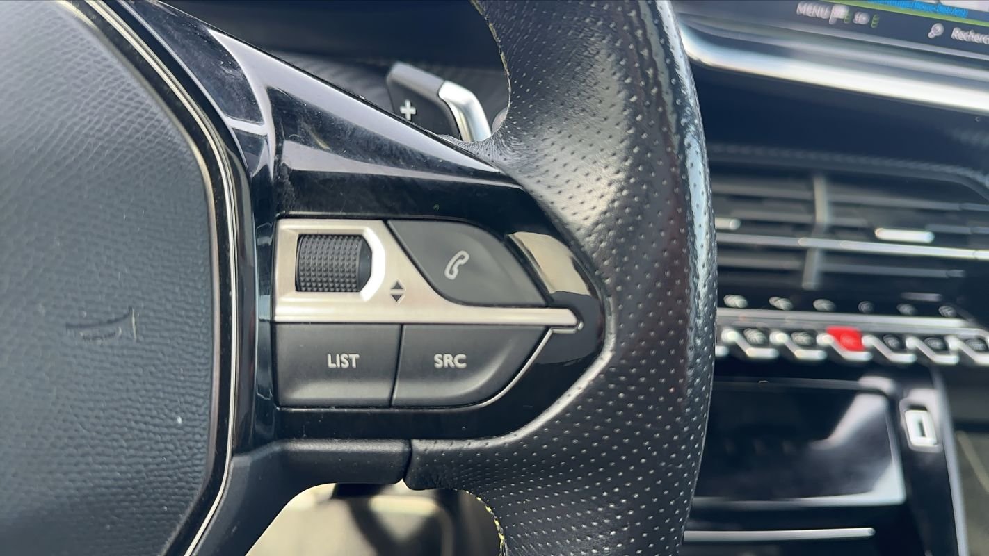 Peugeot 208 - Photo 28