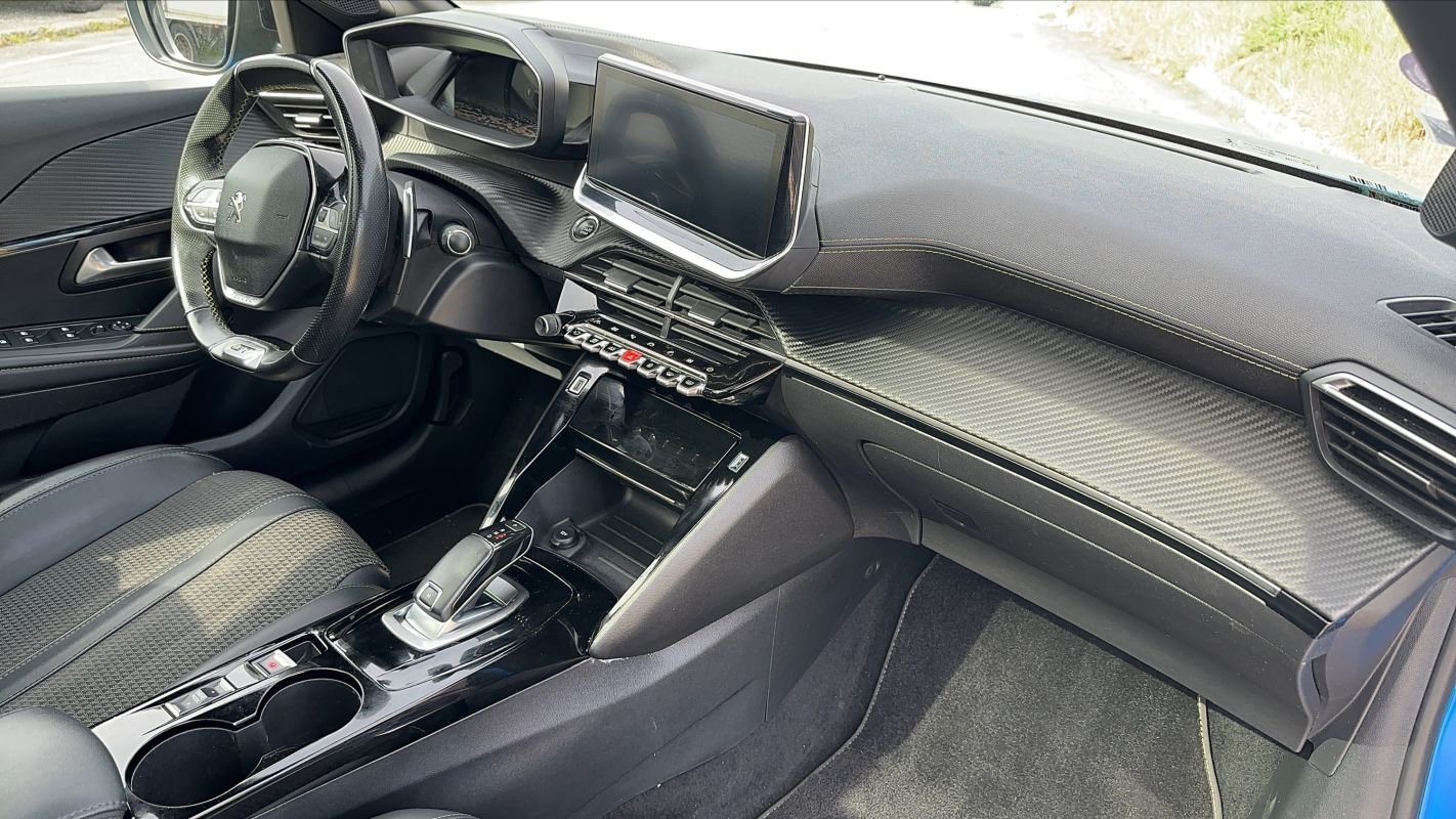 Peugeot 208 - Photo 10