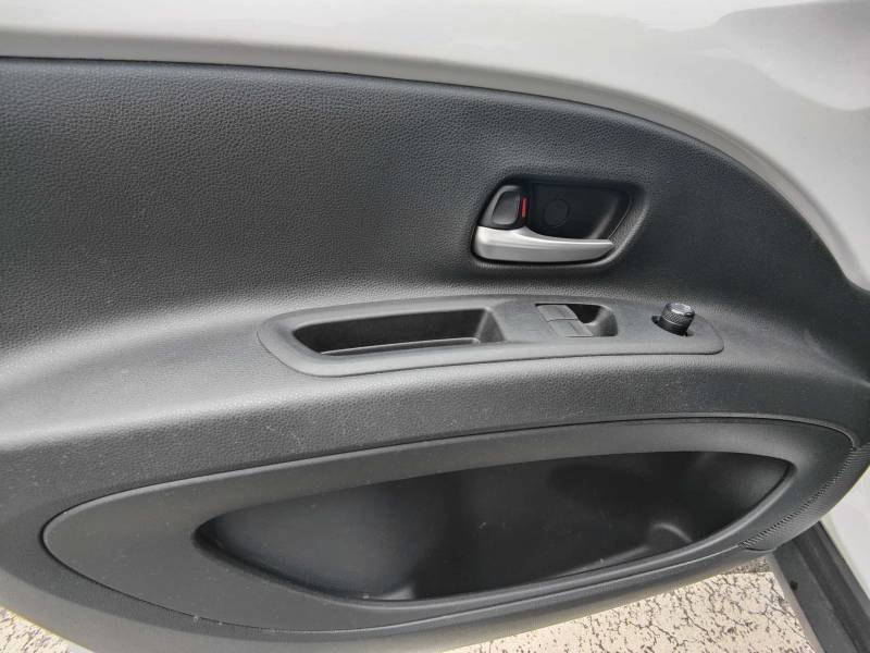 Toyota aygo x - Photo 12