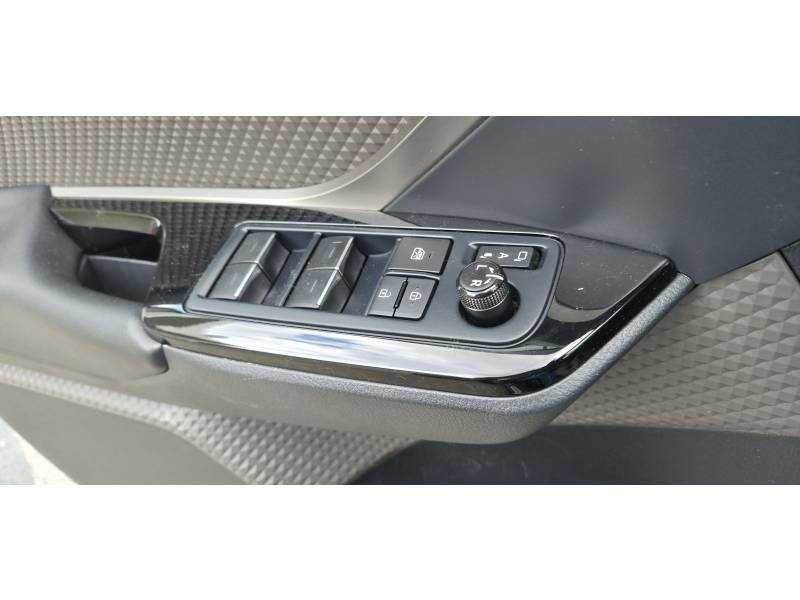 Toyota C-HR - Photo 21